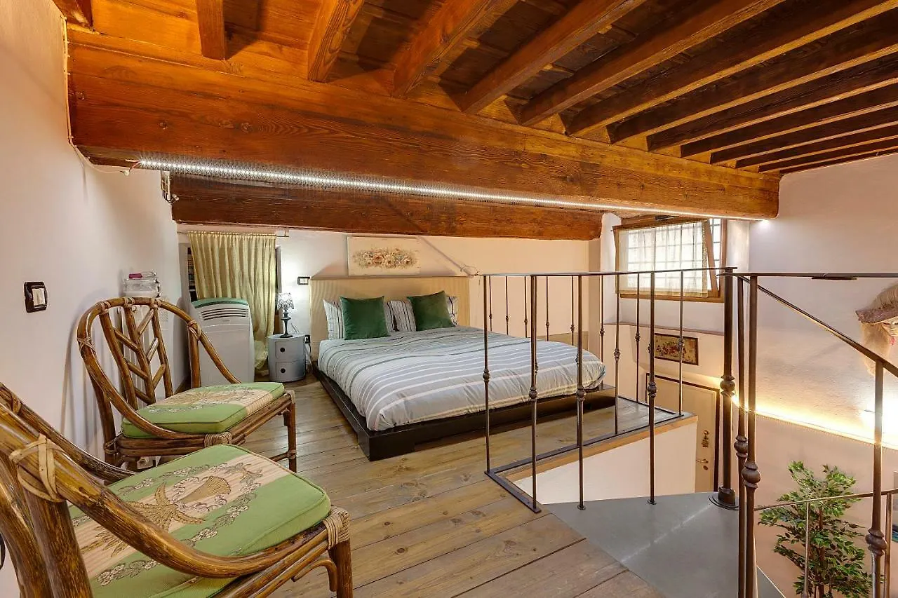 Dante Pitti Palace Apartment Florence
